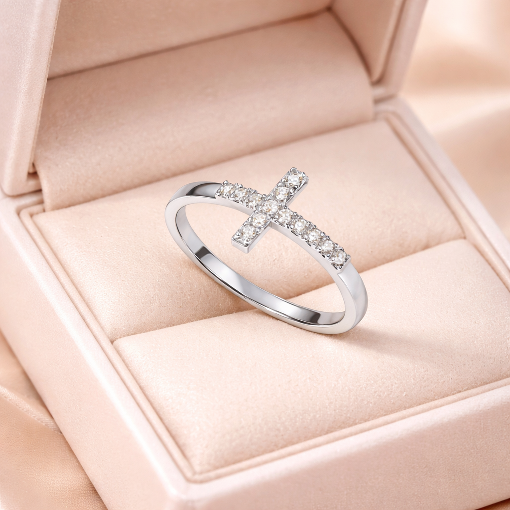 Bague Croix Scintillante – Symbole de Foi | Cœur Sacré ✞