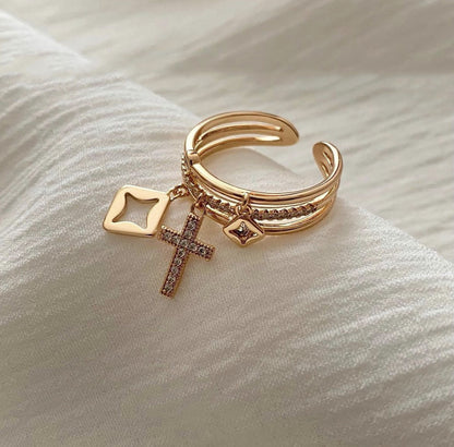 Bague Croix Sacrée Dorée – Symbole de Foi Élégant ✞