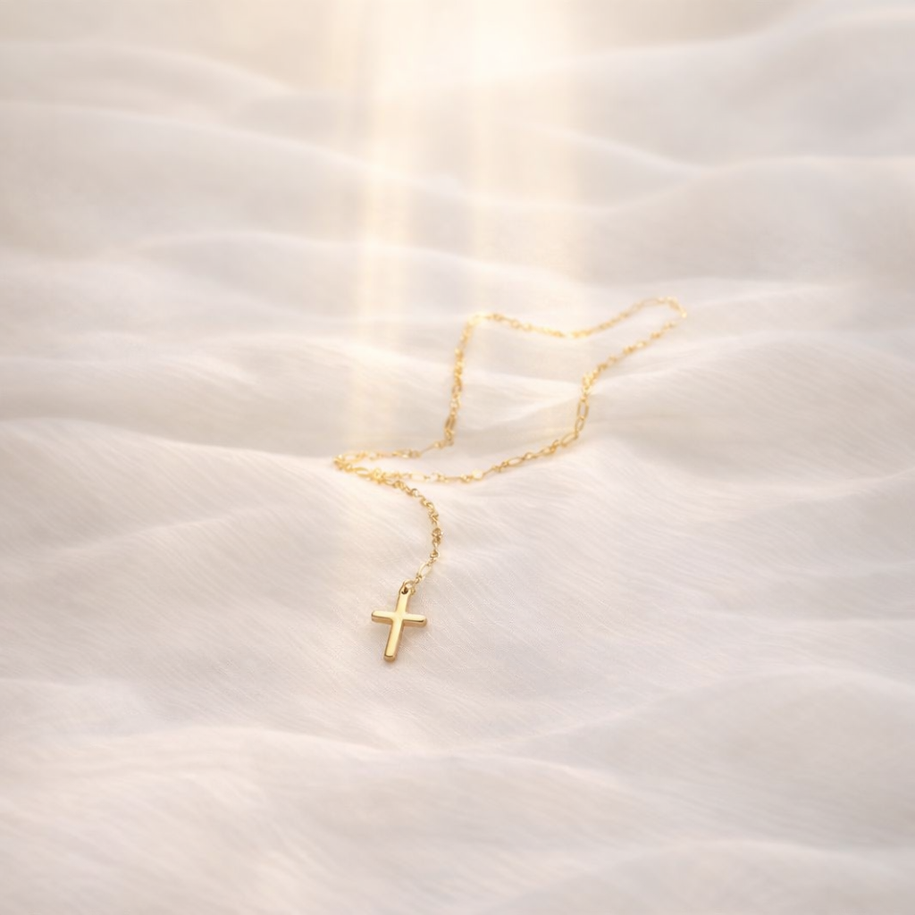 Collier Croix Lumière ✞ – Élégance & Foi au quotidien