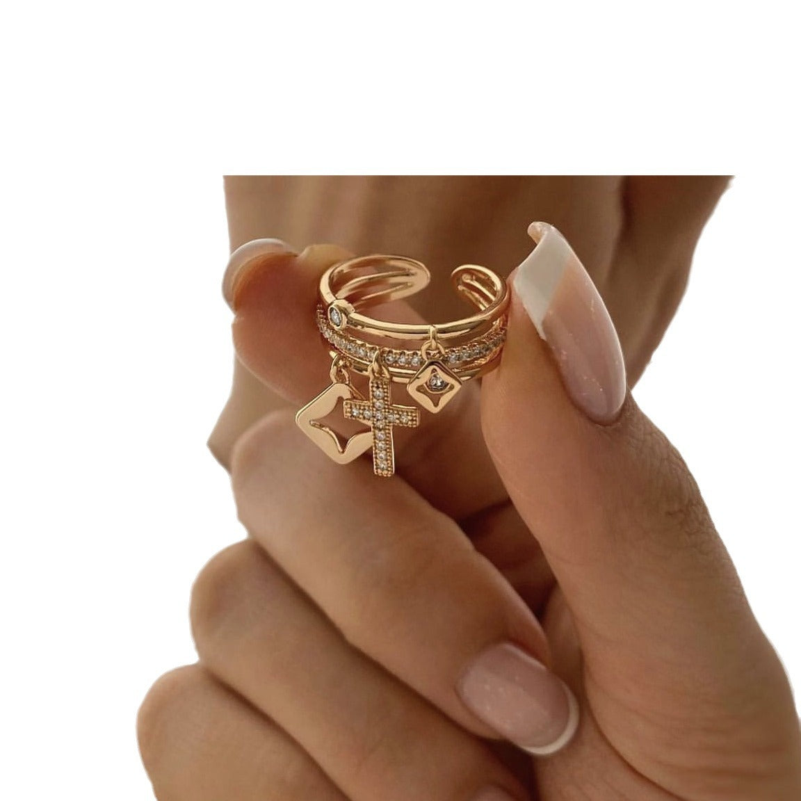Bague Croix Sacrée Dorée – Symbole de Foi Élégant ✞