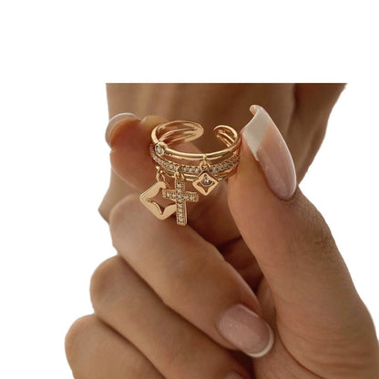 Bague Croix Sacrée Dorée – Symbole de Foi Élégant ✞